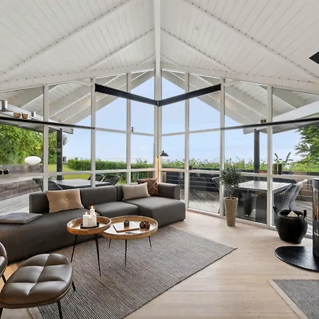 Lovely Summer House With A View And Outdoor Semesterbostad *